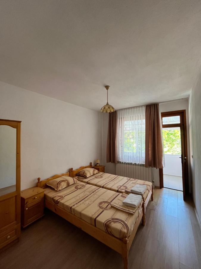 "Калоянови" Hotel Tsarevo Luaran gambar