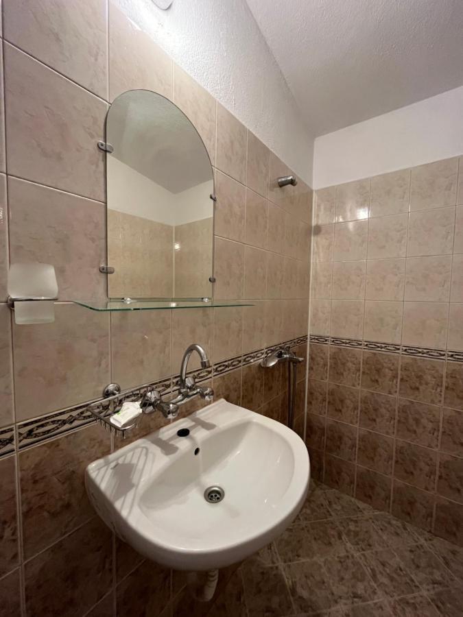"Калоянови" Hotel Tsarevo Luaran gambar